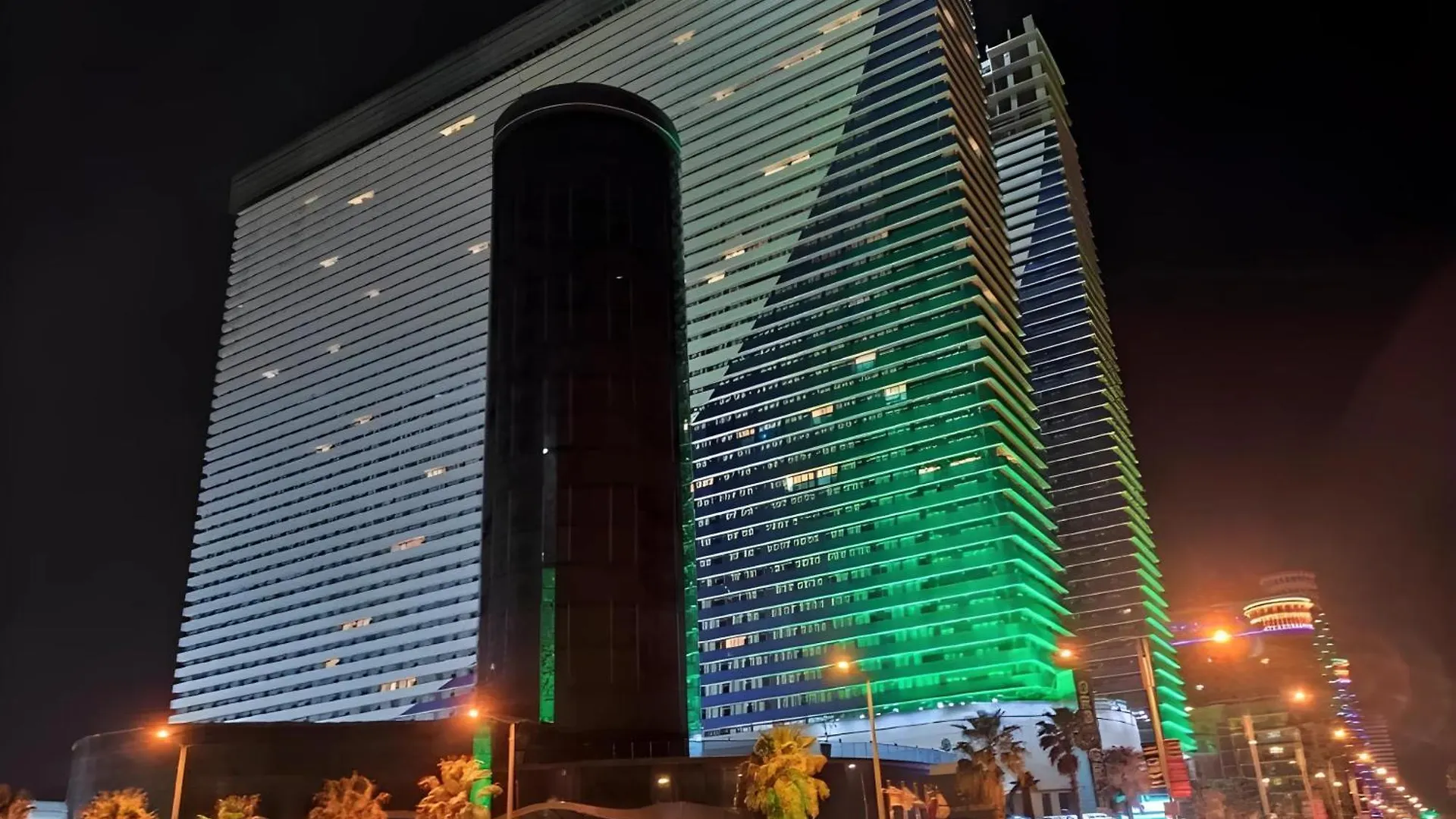 Orbi City Batumi Hotel Sea View 5*,  조지아